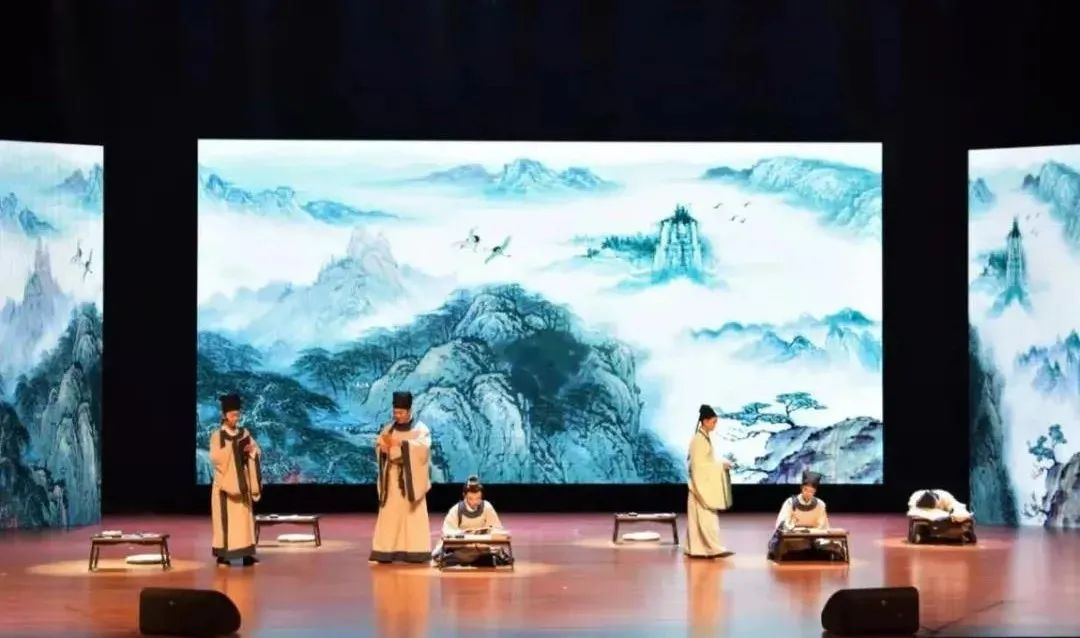 吉首大学12.jpg 图片